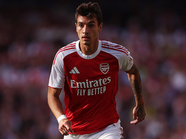 Jakub Kiwior Berpotensi Dapatkan Kontrak Baru dari Arsenal